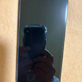 【美品】iPhone 15 Pro Max 256GB ブラックチタニウム
