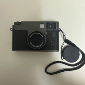 富士フイルムX-HF1 X half（エックス ハーフ） チャコールシルバー