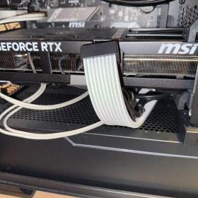 MSI RTX5090 32G VENTUS 3X OC 動作確認済