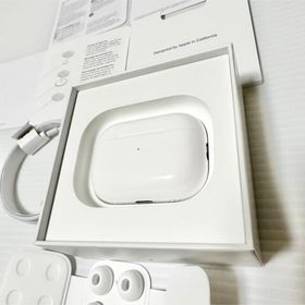 アップル(Apple)の人気品！ Apple AirPods pro 2 エアポッズ イヤホン ホワイト(ヘッドフォン/イヤフォン)