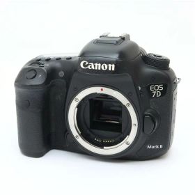 【中古】 《並品》 Canon EOS 7D Mark II ボディ [ デジタルカメラ ]