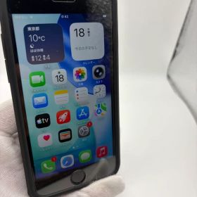 iPhone SE3 128GB 赤