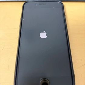 iPhone SE3 黒 128GB 中古 それなりに使用感あり