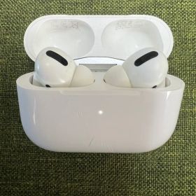 【値下げ3300→2990】AirPods Pro 第1世代 【ジャンク品】