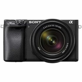 【中古】SONYソニー APS-C ミラーレス一眼カメラ α6400 高倍率ズームレンズキットレンズ:SEL18135 ブラック ILCE-6400M