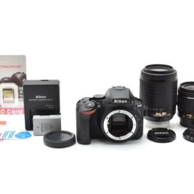 良品 Nikon D5500 ダブルレンズキット SD32GB/フィルム