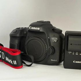 Canon EOS 7D Mark II ボディ