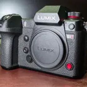 【極美品】Panasonic LUMIX S1H ボディ DC-S1H