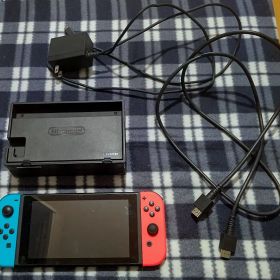 Nintendo Switch 本体 青/赤 Joy-Con ドック・ケーブル付