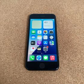 4136【早い者勝ち】美品☆電池新品☆iPhoneSE2 64GB SIMフリー