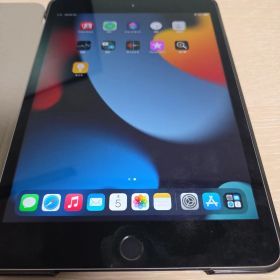 iPad Mini ４ ブラックカバー付き