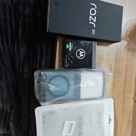 Motorola razr 50 512GB