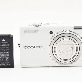 極上品 Nikon coolpix S6200 ホワイト