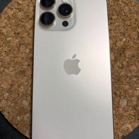 【美品】Apple iPhone 16 Pro Max 256GB