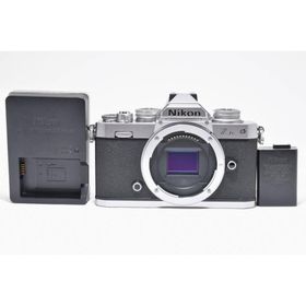 ニコン(Nikon)の《ショット数4,026回 》Nikon ニコン Z fc ボディ シルバー(ミラーレス一眼)