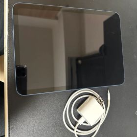 美品 iPad第10世代