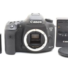 【美品】Canon EOS 7D Mark II ボディ ブラック 動作確認済