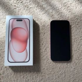 SIMフリー Apple iPhone 15 ピンク 256GB 美品
