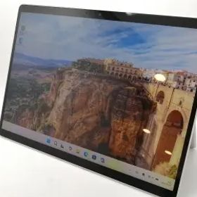 Microsoft Surface Pro9 + Surface Proスリムペン2 付き Signatureキーボード 【i5 1235U 8G 256G】 VYW-00007 プラチナ