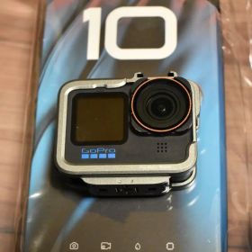 GoPro HERO10 本体とアクセサリー （Micro SDバッテリー無し）