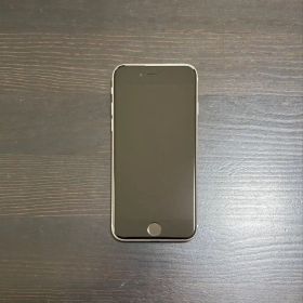 iPhone SE (第3世代)スターライト 64 GB