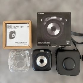 FUJIFILM instax SQUARE SQ10