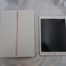 iPad 第6世代 32GB バッテリー93% Wi-Fi+Cellular ゴールド Docomo SIMロック解除済み MRM02J/A