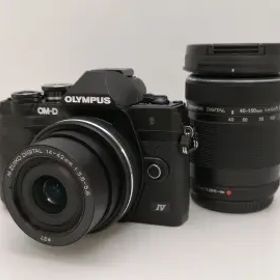 OLYMPUS OM-D E-M10 Mark IV EZダブルズームキット ブラック