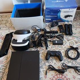 PS4 CUH-1200A 本体一式 + PSVR 一式 ジェットブラック 新型カメラ モーションコントローラー2個 付き 送料無料