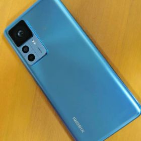 softbank版 Xiaomi 12t pro 256GB 本体＋充電器のみ