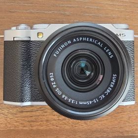 【週末セール】FUJIFILM X-M5 レンズキット シルバー
