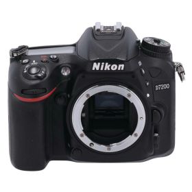 Nikon ニコン/デジタル一眼 /D7200 ボディ/2042157/Bランク/05【中古】