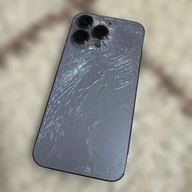 iPhone13 pro 256GB 背面割れ 本体