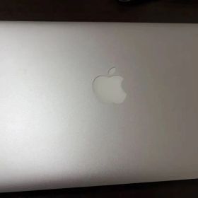 MacBook Air (11-inch, Early 2015)
