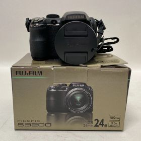 【浜館64-520】 【店舗併売品】 FUJIFILM 富士フイルム FINEPIX S3200 ロングズームデジタルカメラ ※ケーブル欠品 デジカメ カメラ 2011年 【中古品】