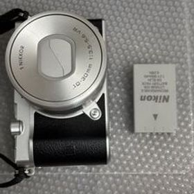 コンパクトデジタルカメラ Nikon 1 J5ミラーレスカメラ 9233