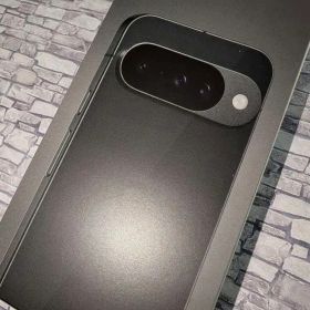 Google Pixel 10 / 256GB Obsidian