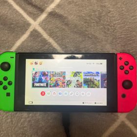 Nintendo Switch 本体 グリーンとピンク