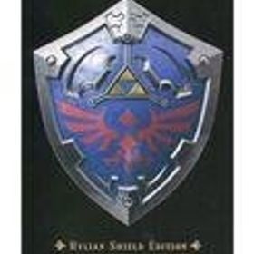 中古ニンテンドー3DSハード Newニンテンドー2DSLL本体 HYLIAN SHIELD EDITION