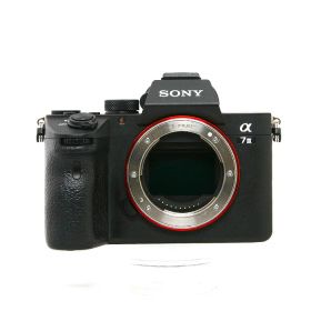 【中古】 (ソニー) SONY ILCE-7M3 α7 III ボデイ・バッテリーのみ【中古カメラ デジタル一眼】 ランク：B