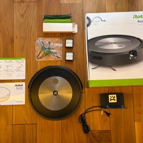 ！値下げ！【美品/箱付き】ロボット掃除機 ルンバ j7 j715860