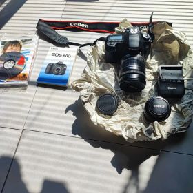 Canon EOS 60D デジタル一眼レフカメラ＋レンズ2本