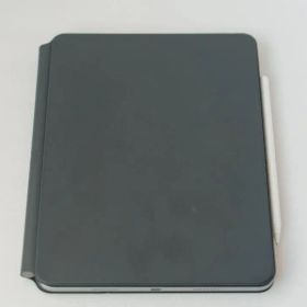 iPad Pro 11インチ 第4世代 256GB + ペンシル、キーボード付き