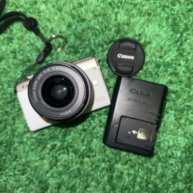 超美品✨ Canon EOS M200