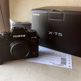 富士フイルム X-T5 ブラック ボディ 美品 元箱あり
