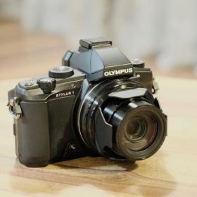 OLYMPUS STYLUS 1 コンパクトデジタルカメラ