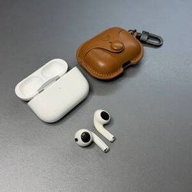 ★送料無料・ジャンク★動作品 装着時ノイズあり Apple AirPods Pro 1 With MagSafe Charging Case ■ エアーポッズ 第1世代 A2084