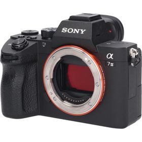 ソニー(SONY)のＳＯＮＹ α７ ＩＩＩ ＩＬＣＥ－７Ｍ３(デジタル一眼)