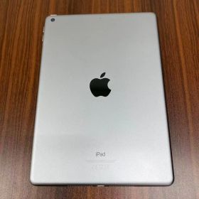 Apple iPad 第6世代 Wi-Fi 128GB Space gray 電源入らない