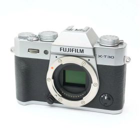 【中古】 《良品》 FUJIFILM X-T30 ボディ シルバー 【ファインダーカバー部品交換/センサークリーニング/各部点検済】 [ デジタルカメラ ]